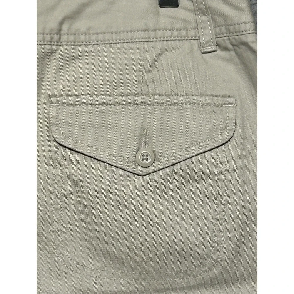 Eddie Bauer versatile preppy